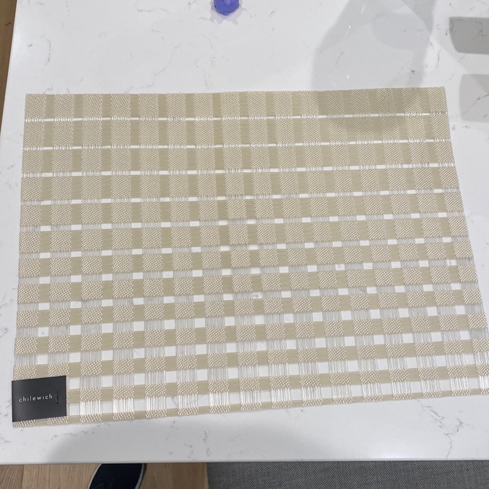 Chilewich placemats; 6 available; retail for $25ea ($150 value)
